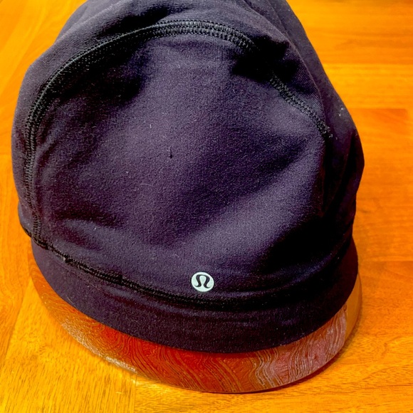 Lululemon - Lightweight Beanie - one size. This item and is “Sold out” online. - Picture 1 of 4